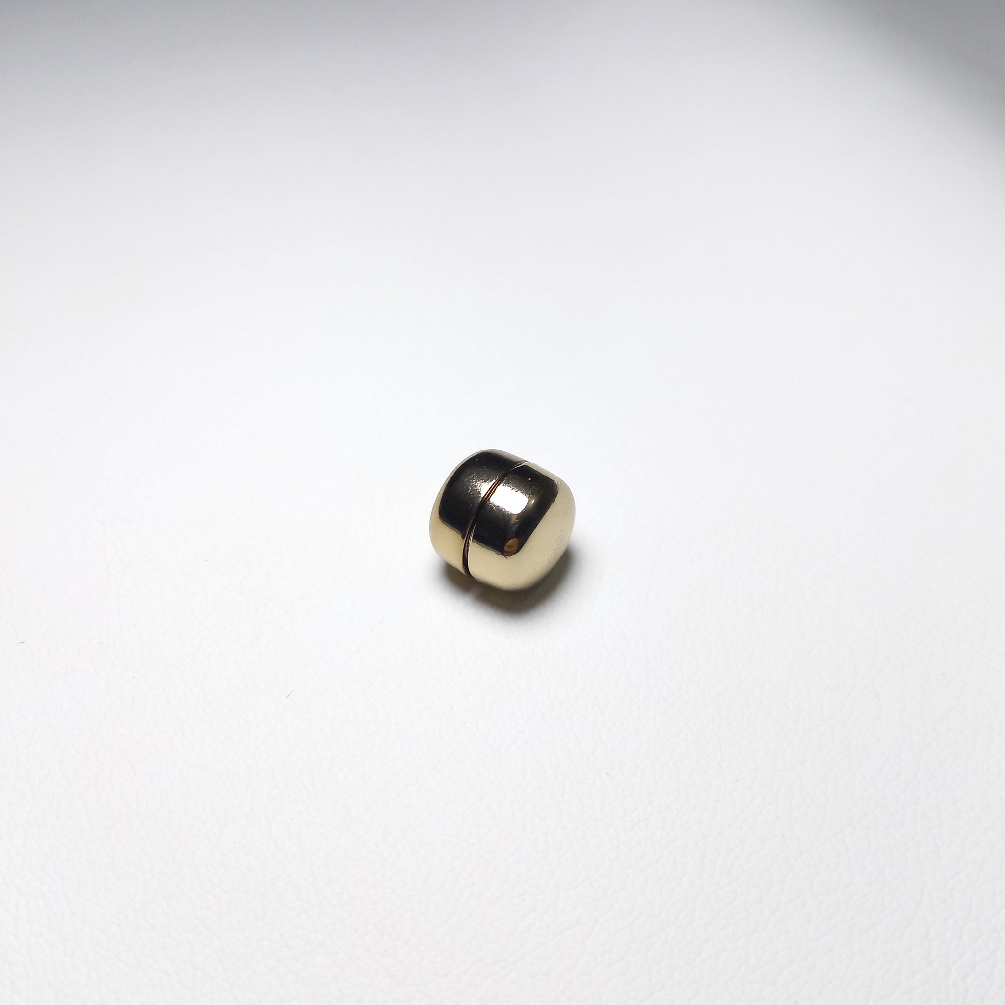 Circle  Hijab Magnets - Chrome Golden